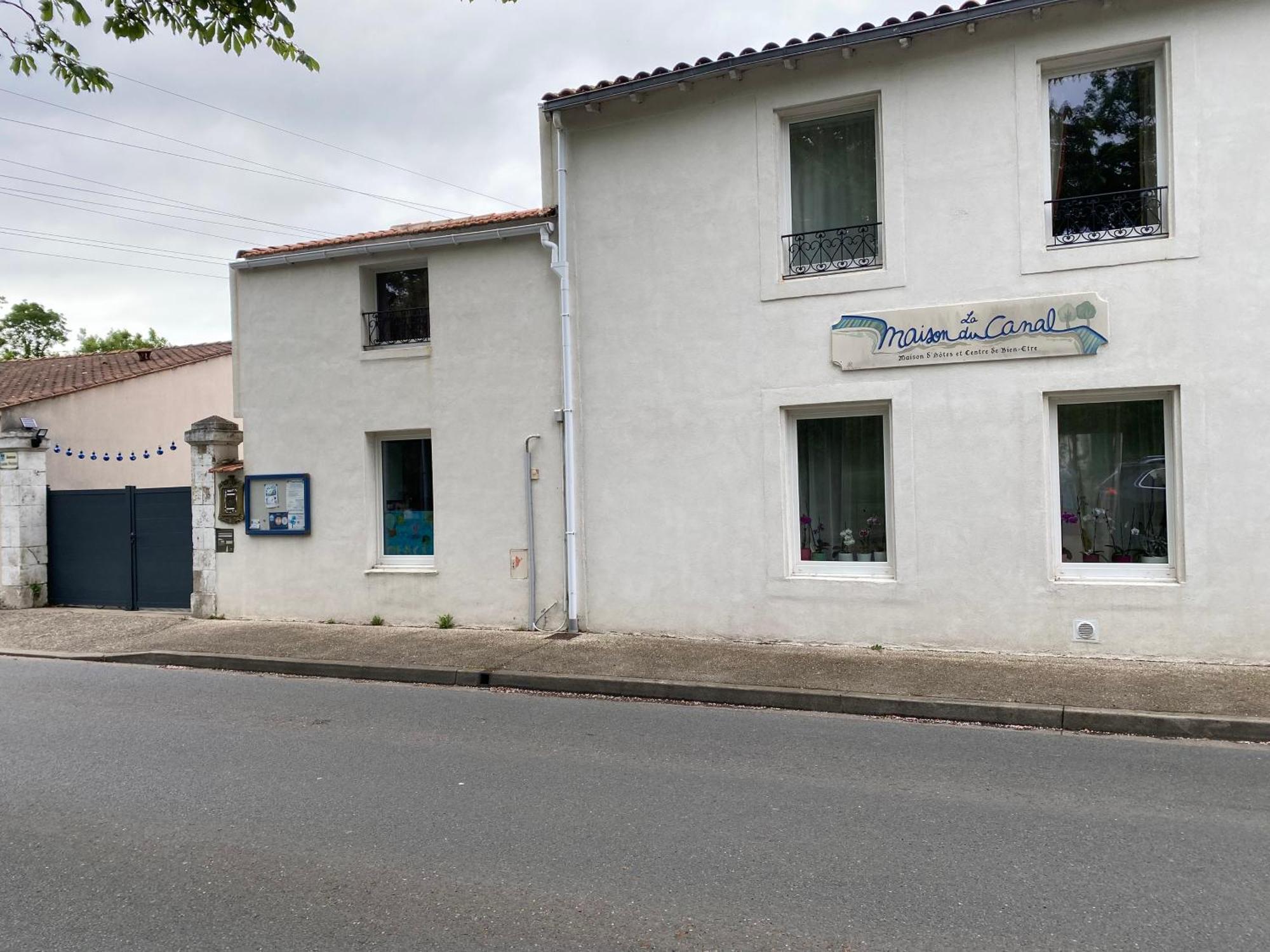 La Maison Du Canal De Rompsay - 5 Min De La Rochelle Bed and Breakfast Périgny Εξωτερικό φωτογραφία